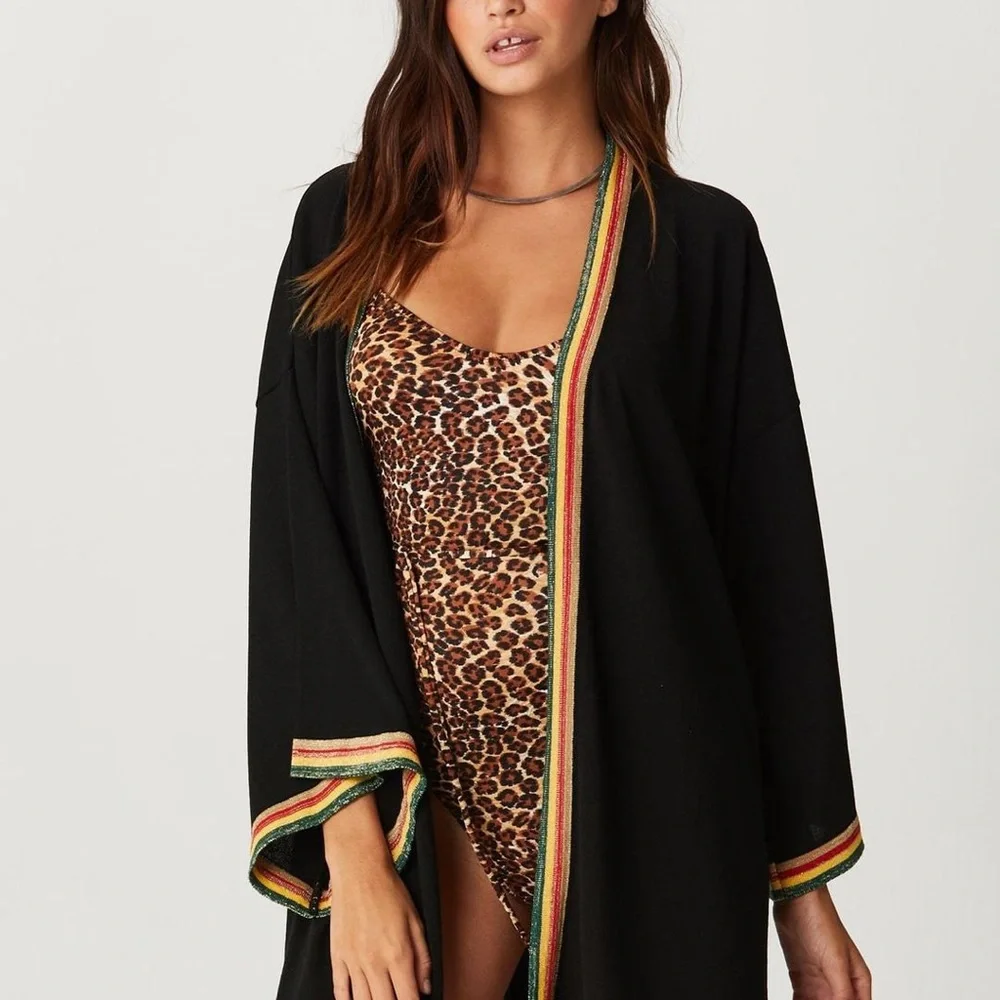 Jen’s pirate booty kimono - Picture 1 of 5